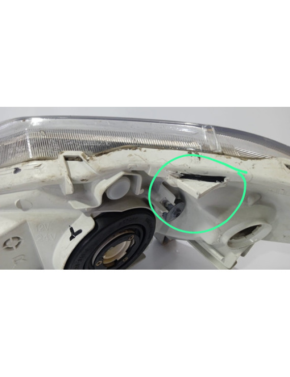 Farol Direito Toyota Corolla Fielder 2003 - 2008 Detalhe Direito/passageiro