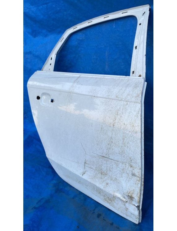 Porta Traseira Direita Audi A4 2009 A 2015 / Detalhe  Traseira Direito Branco