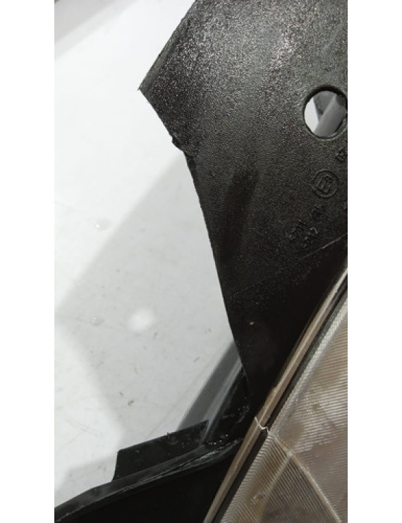 Farol Direito Xsara Picasso 2007 - 2013  Direito