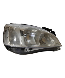 Farol Direito Corsa Montana 2008 - 2012 / Detalhe Direito/passageiro