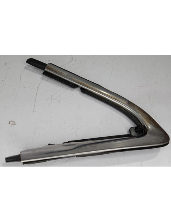 Moldura Externa Retrovisor Direito Grand Cherokee 2014 2015 Prateado