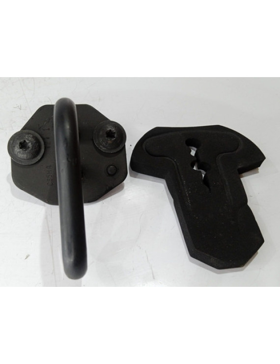 Batente Banco Traseiro Direito Freelander 2 2007 - 2015 Preto