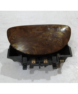 Porta Treco Central C5 2001 2002 2003 2004 2005 2006 Preto Porta Treco Central C5 2001 2002 2003 2004 2005 2006 Preto