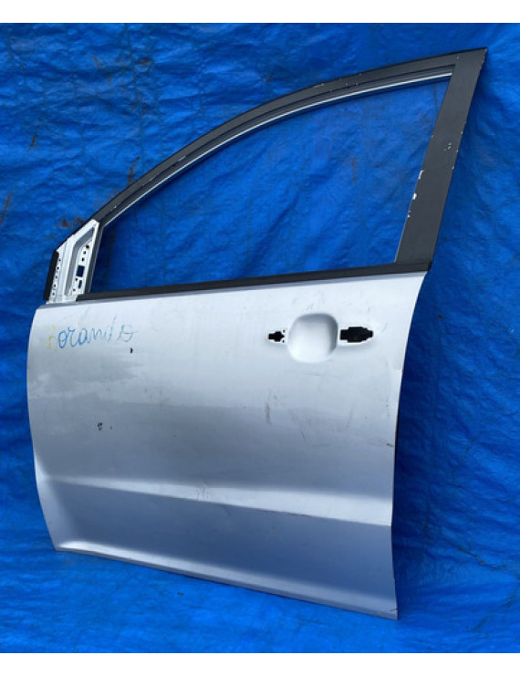 Porta Dianteira Esquerda Ssangyong Korando 2011 A 2014 Dianteira Esquerdo Prateado