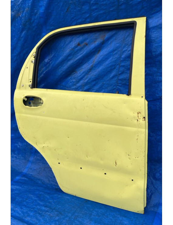 Porta Traseira Direita Chery Qq 2008 Á 2015 / Avaria Traseira Direita Amarelo
