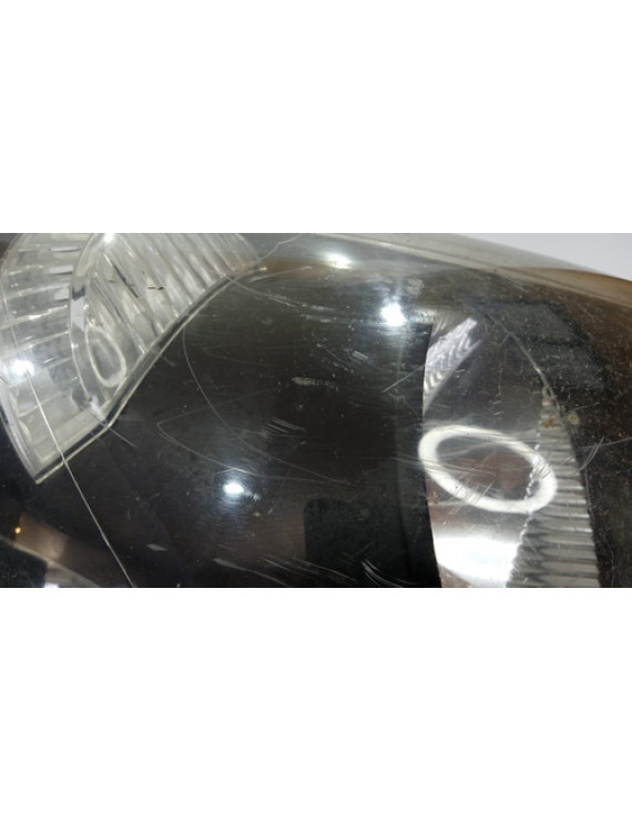 Farol Direito Honda Fit 2003 - 2008 Detalhe Direito/passageiro