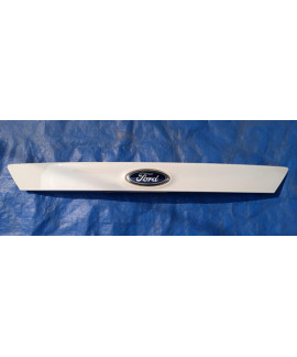 Friso Tampa Traseira Focus Hatch 2014 2015 2016 2017 2018 Branco Friso Tampa Traseira Focus Hatch 2014 2015 2016 2017 2018 Branco