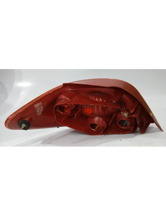 Lanterna Direita Peugeot 307 Hatch 2002 - 2006 Detalhes Direito/passageiro Vermelho