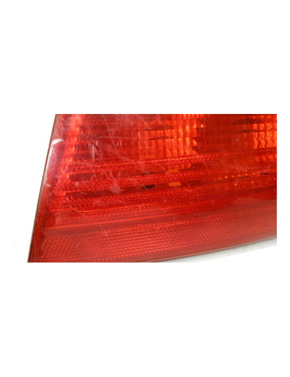 Lanterna Direita Bmw 320 325 1999 2000 2001 2002 Direito/passageiro Vermelho