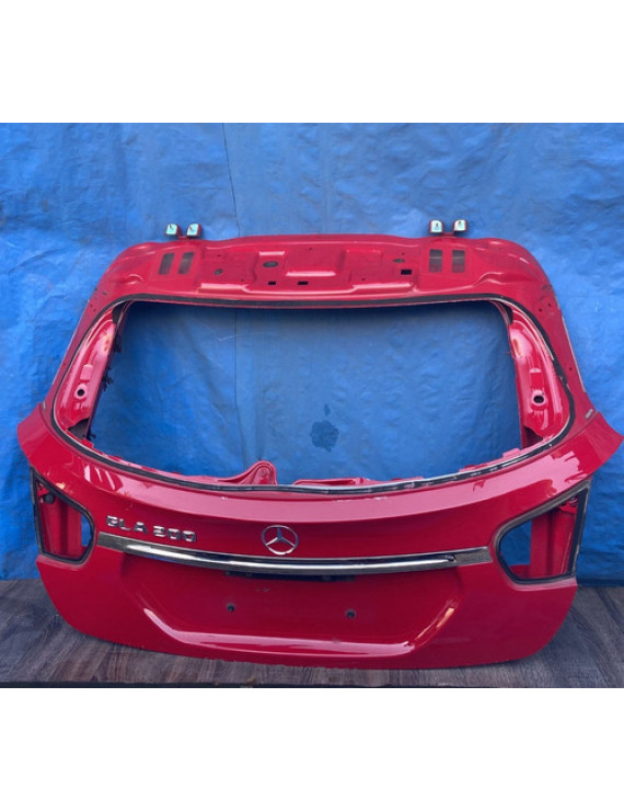 Tampa Traseira Mercedes Gla200 2015 2016 2017 2018 Vermelho