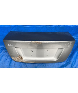 Tampa Traseira Mercedes C180 2008 A 2014 / Detalhes Prateado