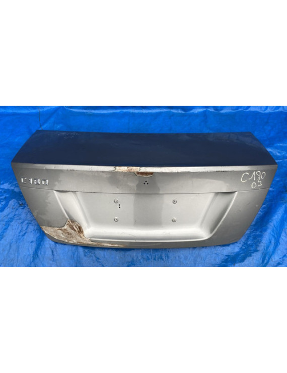 Tampa Traseira Mercedes C180 2008 A 2014 / Detalhes Prateado