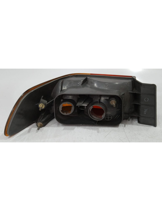 Lanterna Direita Toyota Camry 1997 1998 1999 Direito/passageiro Vermelho