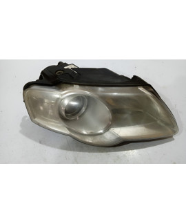 Farol Direito Passat 2006 2007 2008 2009 / Avaria Direito Farol Direito Passat 2006 2007 2008 2009 / Avaria Direito