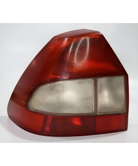 Lanterna Esquerda Ford Fiesta Sedan 2000 - 2004 Esquerdo/motorista Vermelho Lanterna Esquerda Ford Fiesta Sedan 2000 - 2004 Esquerdo/motorista Vermelho