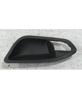 Acabamento Interna Maçaneta Dianteira Esquerda Bmw 135i 2015 Dianteira