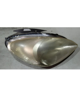 Farol Direito Xsara Picasso 2001 - 2006 / Avaria Direito Farol Direito Xsara Picasso 2001 - 2006 / Avaria Direito