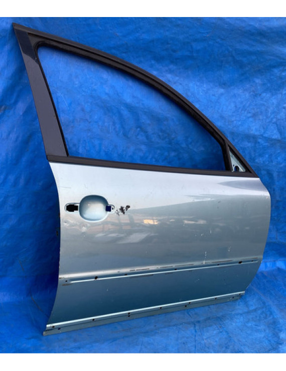 Porta Dianteira Direita Passat Alemão 1997 A 2005 Dianteira Direita Prateado