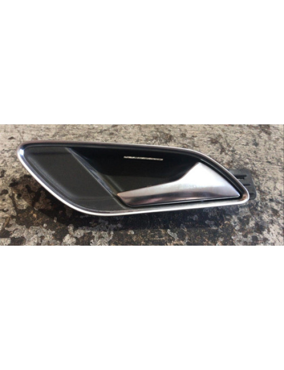 Maçaneta Interna Dianteira Direita Audi Q3 2014 2015 Dianteira