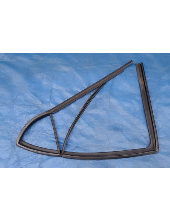 Borracha Superior Porta Traseira Esquerda J3 2010 - 2014
