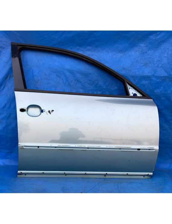 Porta Dianteira Direita Passat Alemão 1997 A 2005 Dianteira Direita Prateado