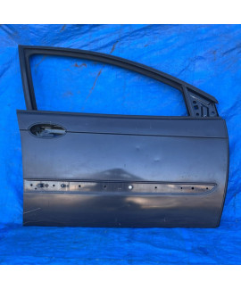 Porta Dianteira Direita C5 2001 - 2005 / Detalhe Dianteira Direita