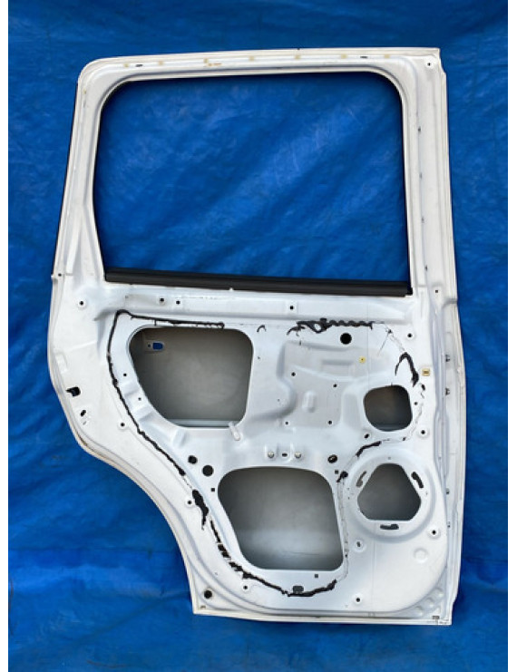 Porta Traseira Esquerda Outlander 2008 A 2013 / Avaria Traseira Esquerdo Branco