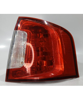 Lanterna Direita Ford Edge 2009 2010 2011 / Avaria Direito Vermelho