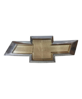 Emblema Parachoque Dianteiro Onix Joy 2013 - 2018 Prateado