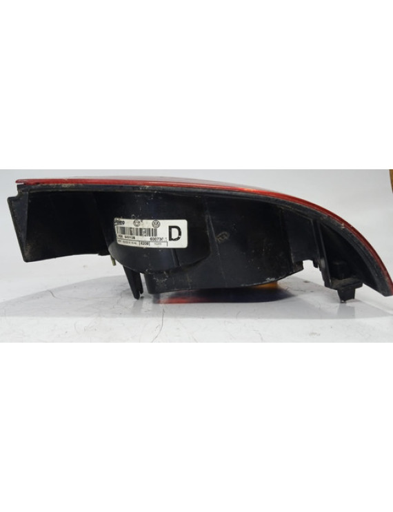 Lanterna Direita Polo Hatch 2003 2004 2005 2006 Direito/passageiro Vermelho