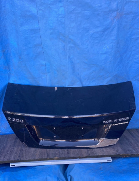 Tampa Traseira Mercedes C200 2008 Preto