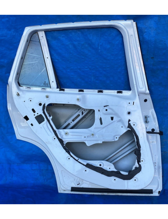 Porta Traseira Esquerda Bmw X1 2009 - 2015 / Detalhe Traseira Esquerdo Branco