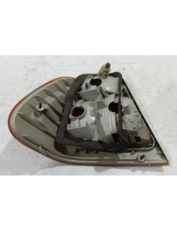 Lanterna Direita Bmw 320 E46 1998 1999 2000 2001 2002  Vermelho
