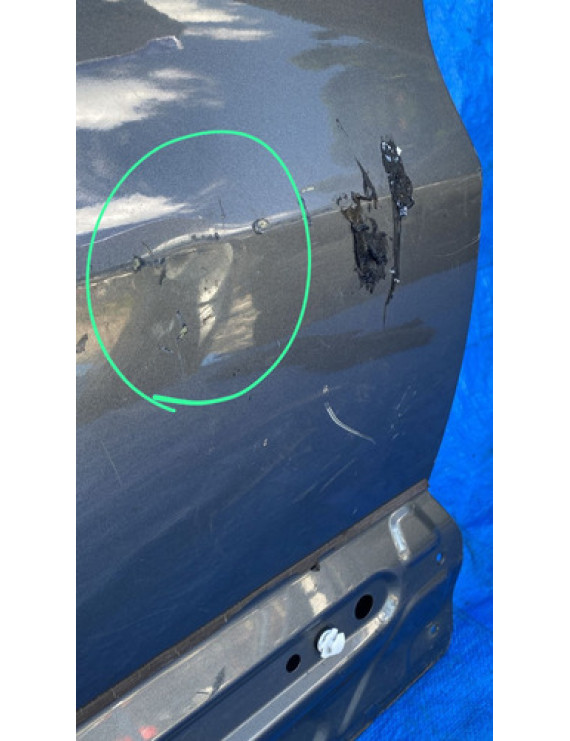 Porta Traseira Direita Vw Tiguan 2010 A 2014 Detalhe Traseira Direita Preto