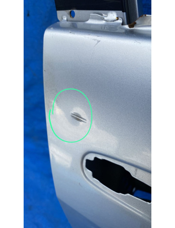 Porta Dianteira Direita Rav4 2000 Á 2005 / Detalhes Dianteira Direita Prateado
