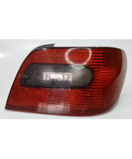 Lanterna Direita Citroen Xsara 1997 - 2005 Detalhe Direito/passageiro Vermelho