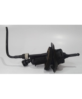 Cilindro De Embreagem Volvo C30 2.0 2008 2009 2010 Cilindro De Embreagem Volvo C30 2.0 2008 2009 2010