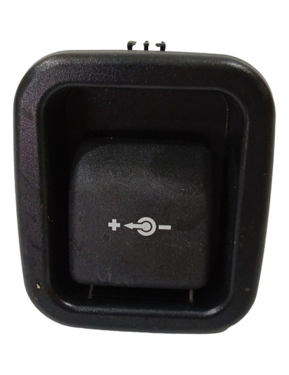 Tomada 12v Porta Malas Bmw 135i 320i 2015 