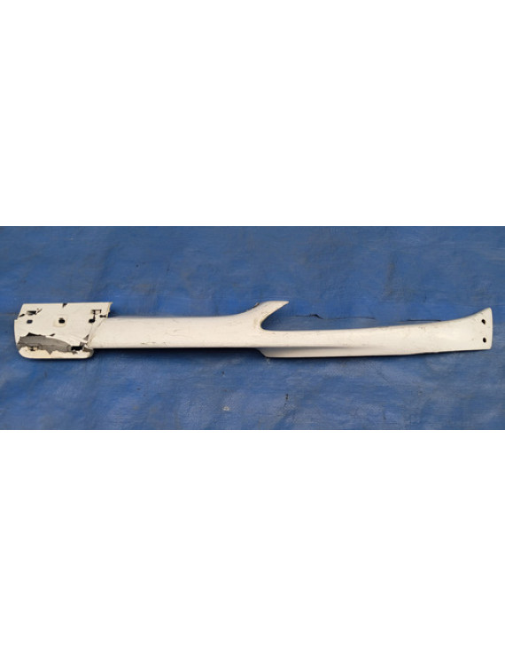 Moldura Grade Ld Esquerdo Peugeot 206 1999 - 2011 Branco Esquerdo
