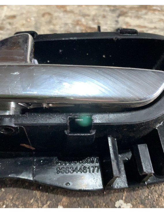 Maçaneta Interna Traseira Esquerda Citroen C3 2012 Traseira