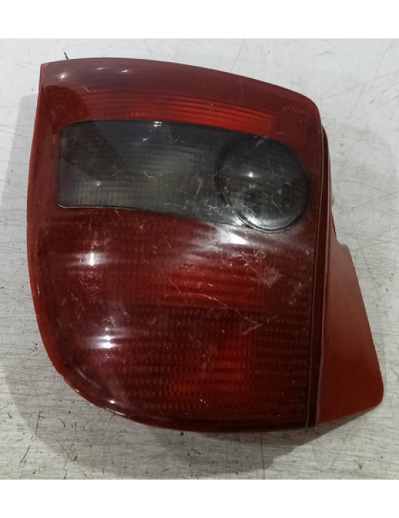 Lanterna Esquerda Fiat Palio 1996 1997 1998 1999 2000    Esquerdo Vermelho