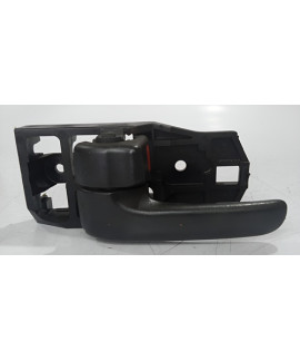 Maçaneta Interna Dianteira Esquerda Toyota Rav4 2001 - 2005 Preto Dianteira