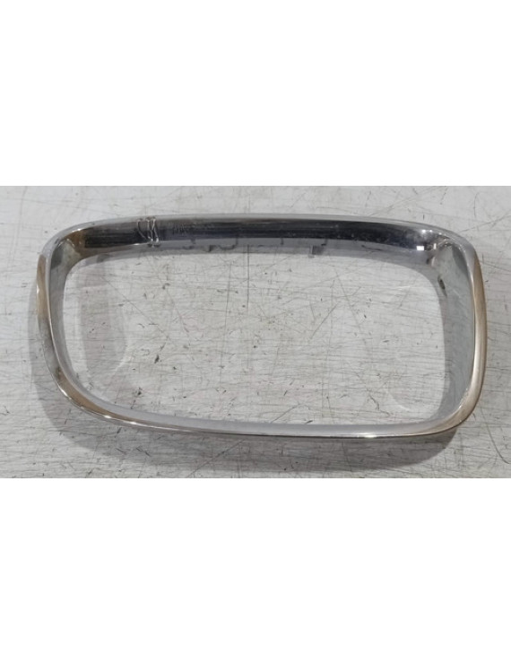 Moldura Cromada Grade Dianteira Bmw 135i 2015 Fosco
