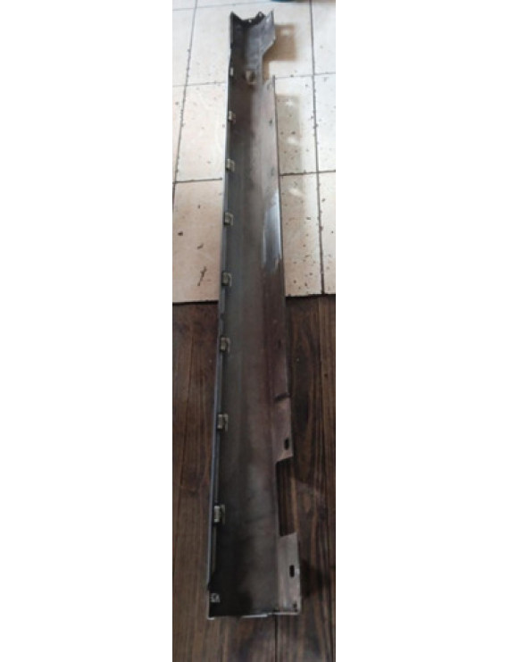 Spoiler Caixa Ar Esquerdo Mercedes C180 2012 Cinza