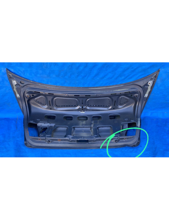 Tampa Traseira Sedan Bmw 325i 1999 A 2005 / Detalhe Preto