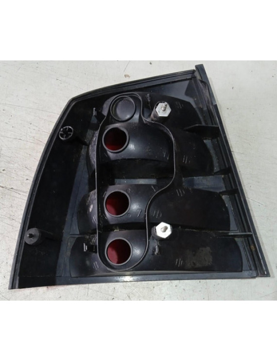 Lanterna Direita Astra Hatch 1999 - 2002 Direito Vermelho