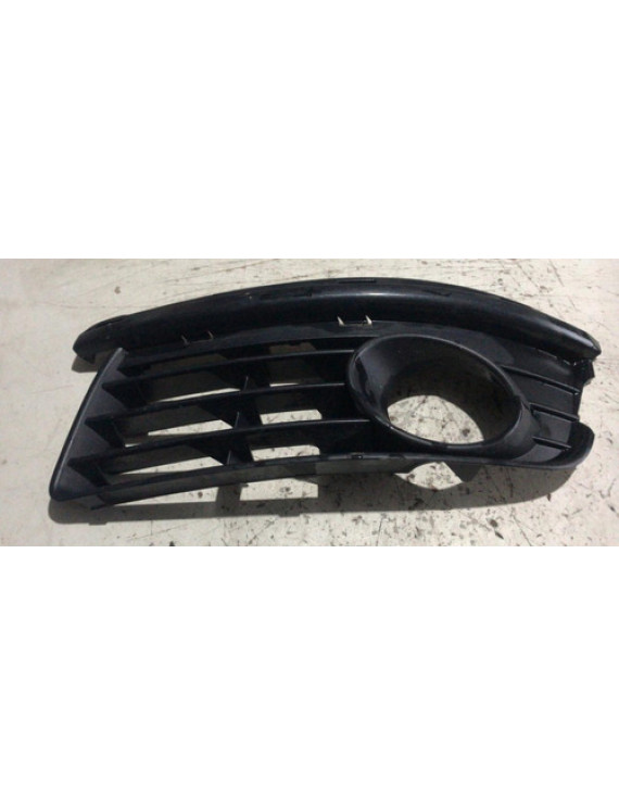 Moldura Farol Milha Esquerdo Jetta 2006 - 2010 Preto