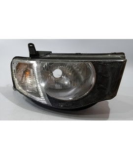 Farol Direito Foco Simples L200 2008 - 2015 / Detalhe Direito Farol Direito Foco Simples L200 2008 - 2015 / Detalhe Direito