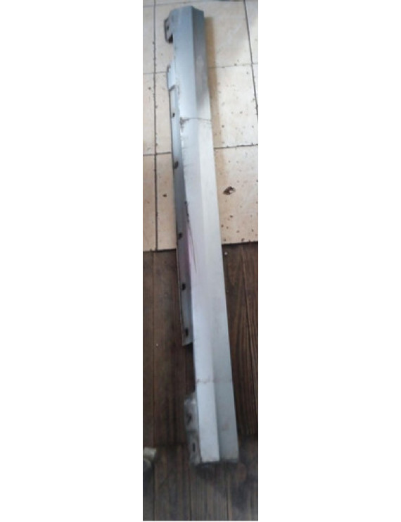 Spoiler Caixa Ar Direito Mercedes C180 2012 Cinza