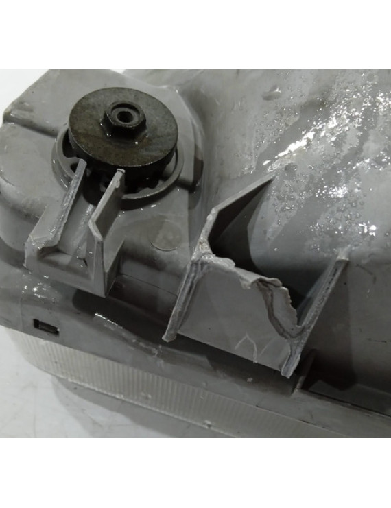 Farol Esquerdo Hilux 1992 1993 1994 1995 / Detalhe Esquerdo